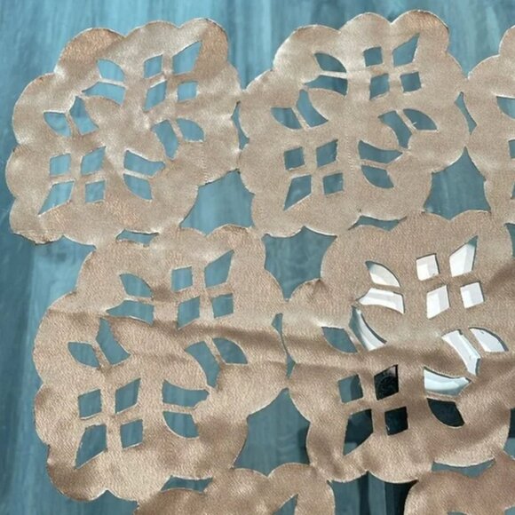 Handmade Satin Table Cloth - Picture 3 of 5